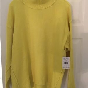 FREE PEOPLE OVERSIZED SWEATER NWT